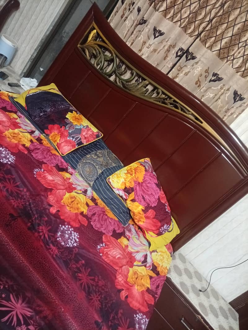 bed dressing table 0