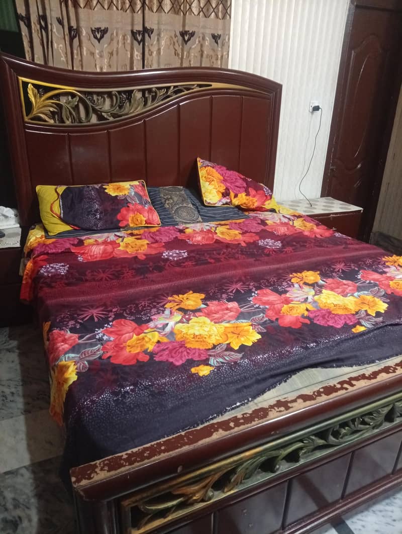 bed dressing table 5