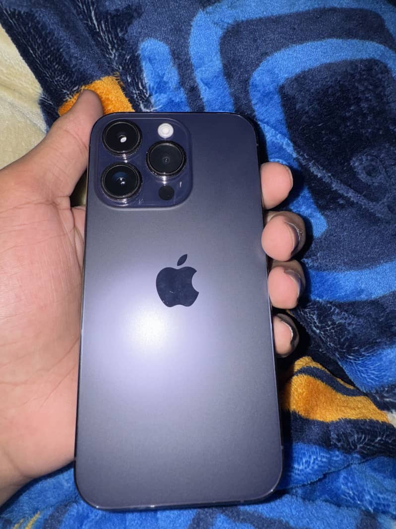 Apple iPhone 14 Pro 1