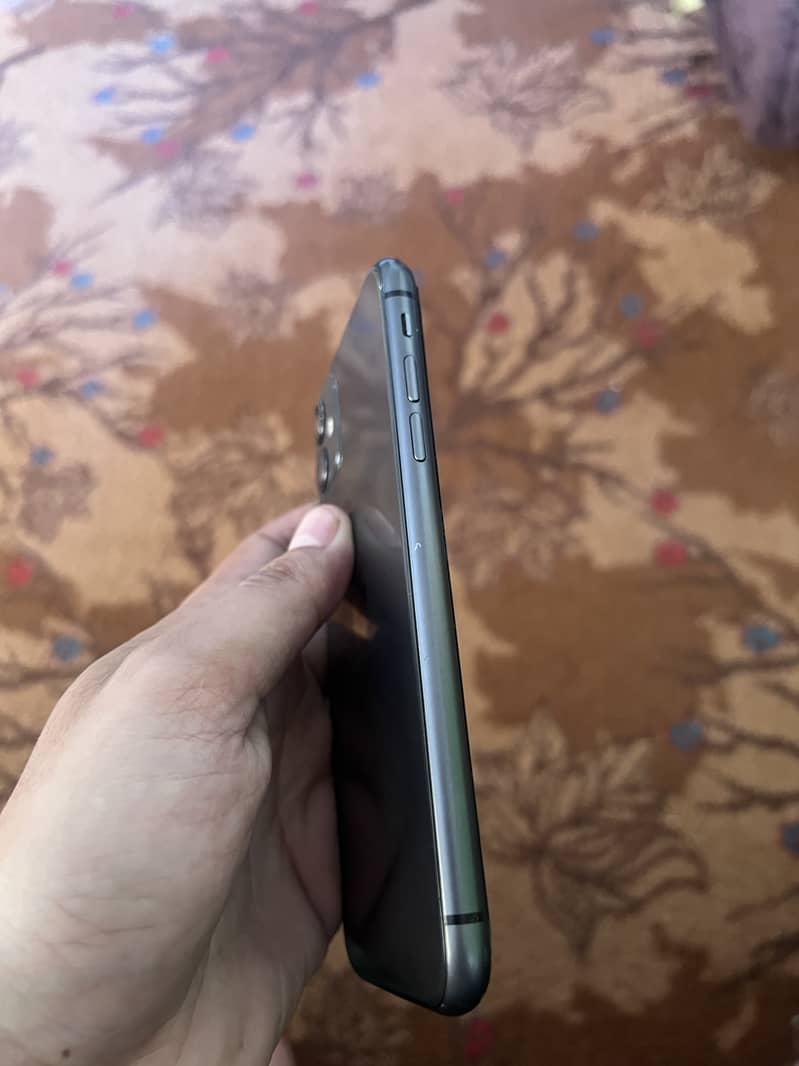 Apple iPhone 11 1