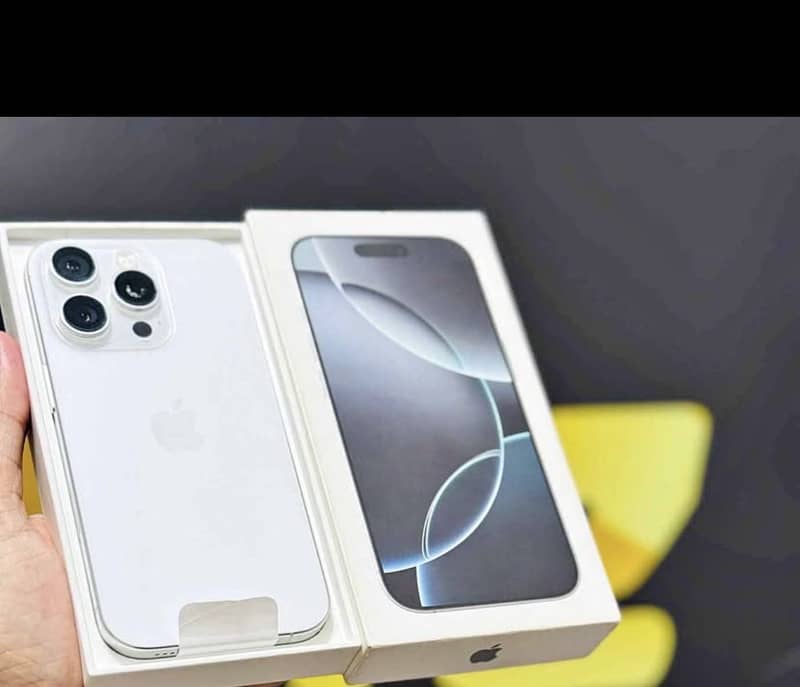 Apple iPhone 16 Pro Max 2