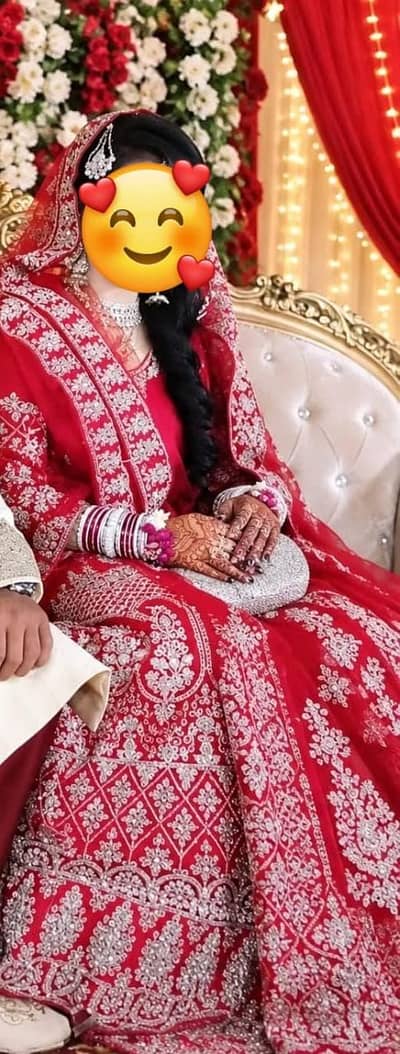 indian langa bridal shirt simple hai lenga heavy hai Kafi