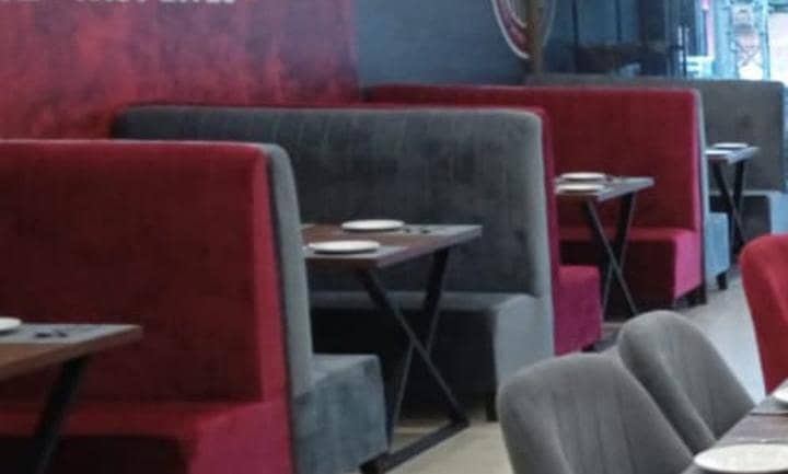 10 sofas 0