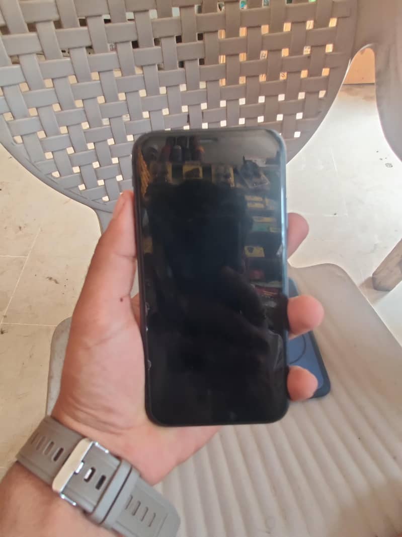 Apple iPhone 11 5