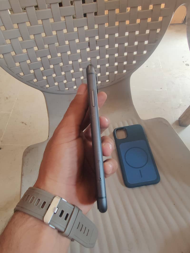 Apple iPhone 11 6