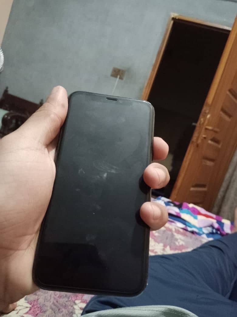Apple iPhone 11 Pro 0