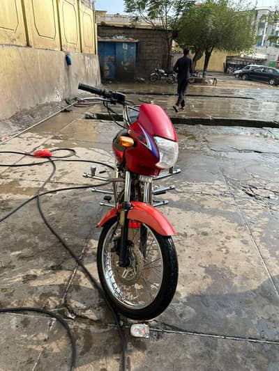 Honda deluxe 125  2013 15 model  All ok  Tier new  Rim new  Engen 100%
