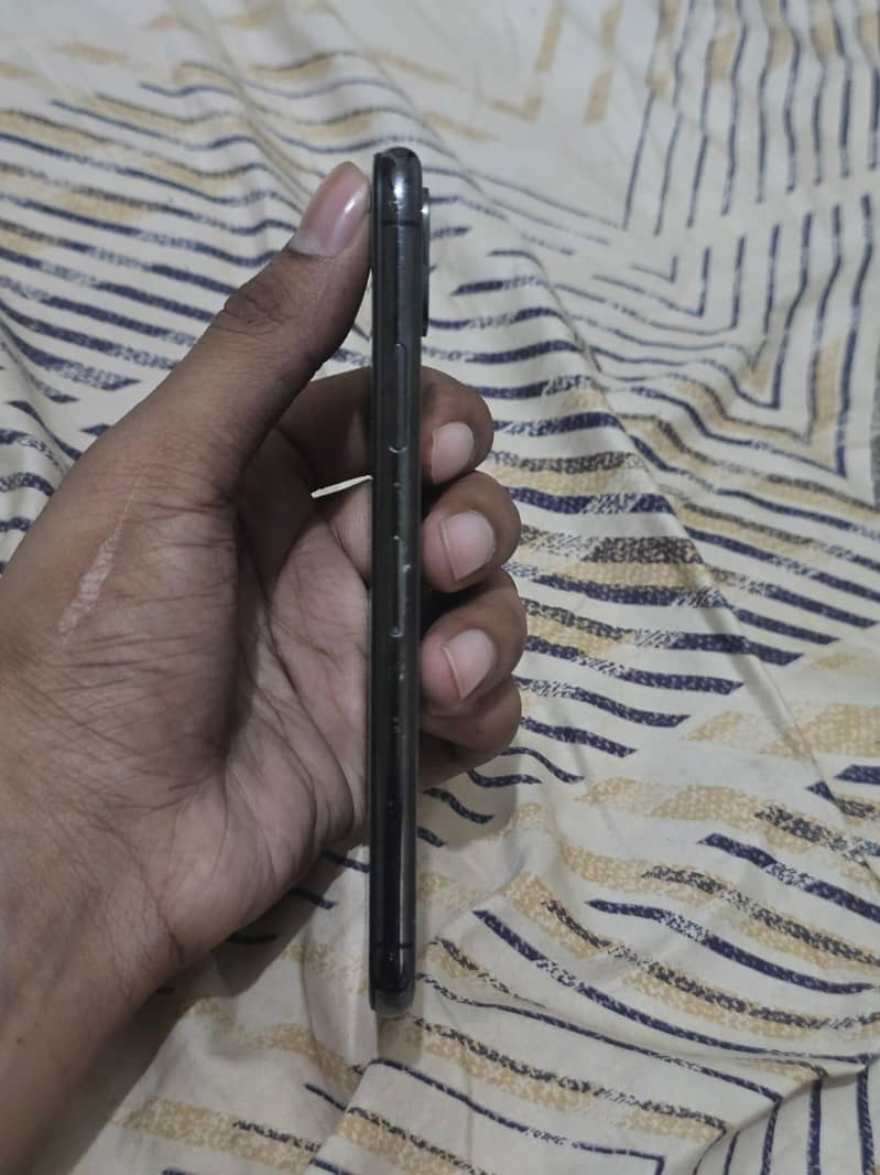 Apple iPhone X 2
