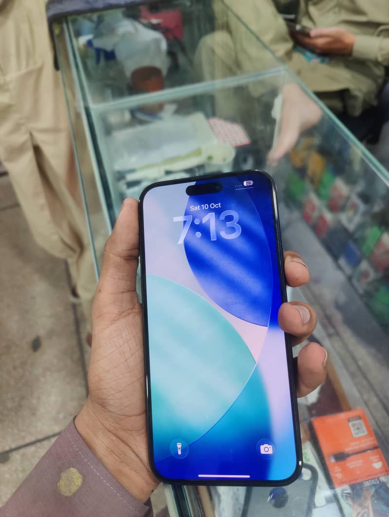 Apple iPhone 15 plus 1