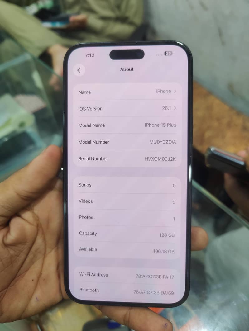 Apple iPhone 15 plus 8