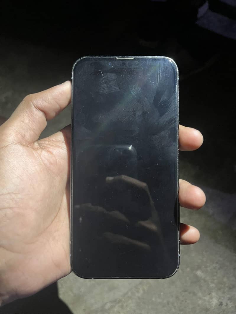 Apple iPhone 13 Pro 2
