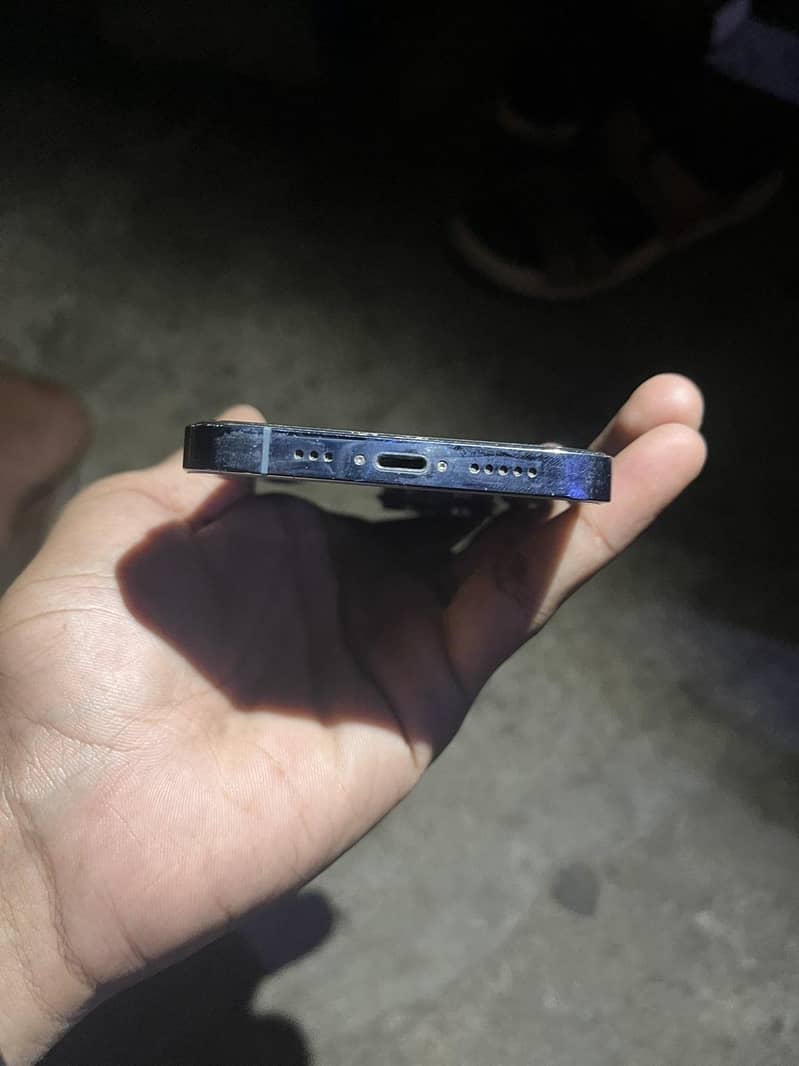 Apple iPhone 13 Pro 3