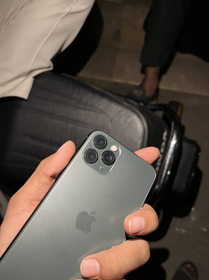 Apple iPhone 11 Pro 3
