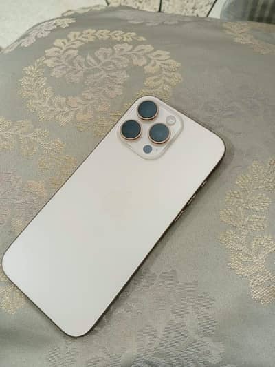 Apple iPhone 16 Pro Max JV