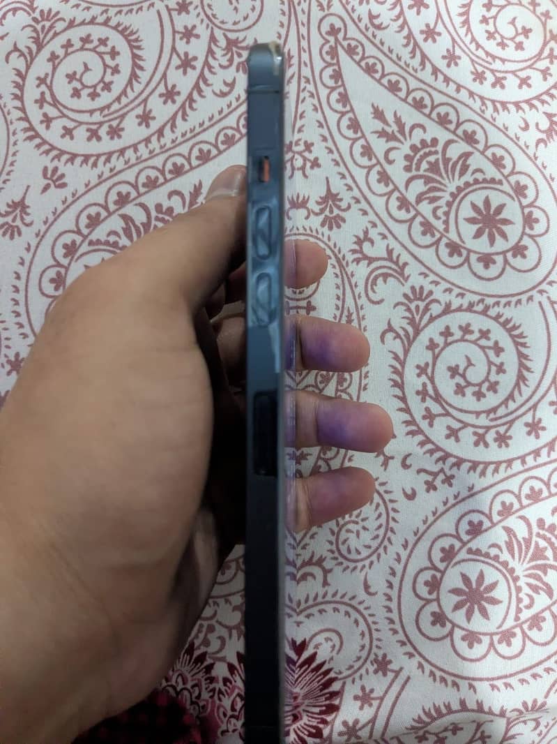Apple iPhone 12 Pro Max 3
