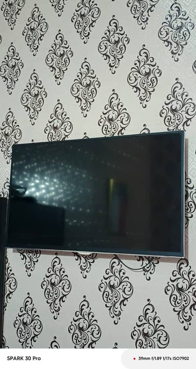 2-LCD Tv good condition