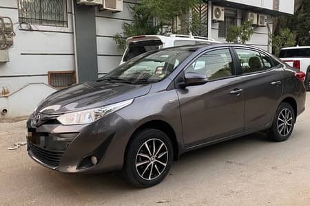Toyota Yaris ATIV CVT 1.3