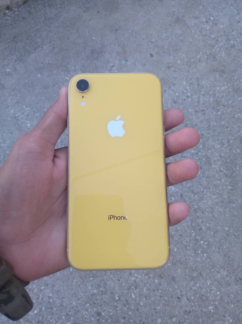 Apple iPhone XR 0