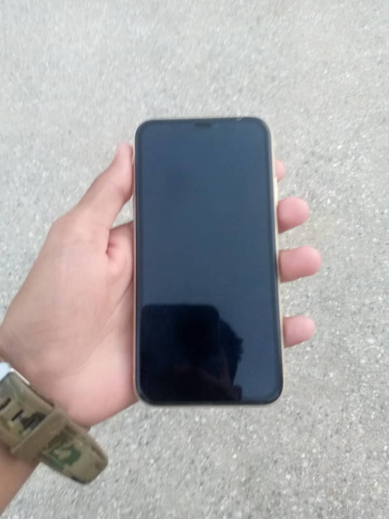 Apple iPhone XR 1