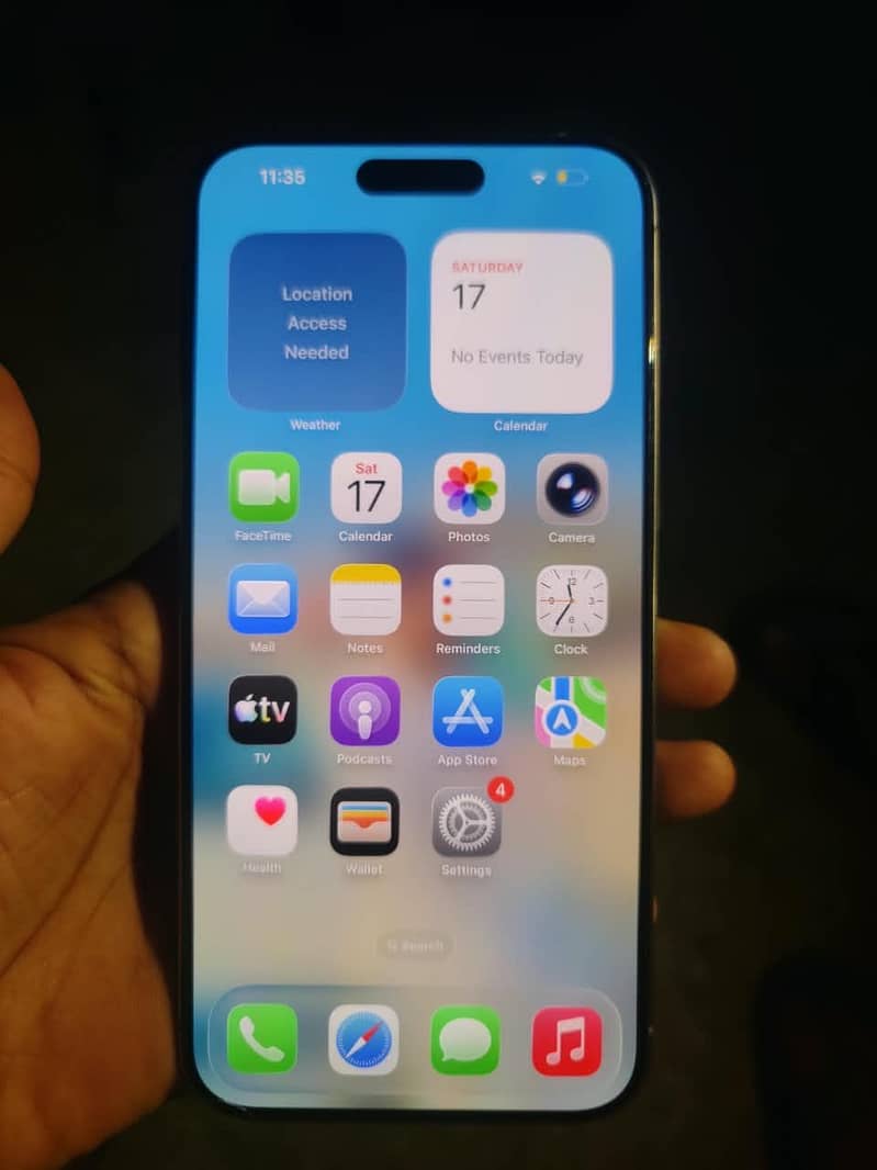 Apple iPhone 15 Pro Max 1