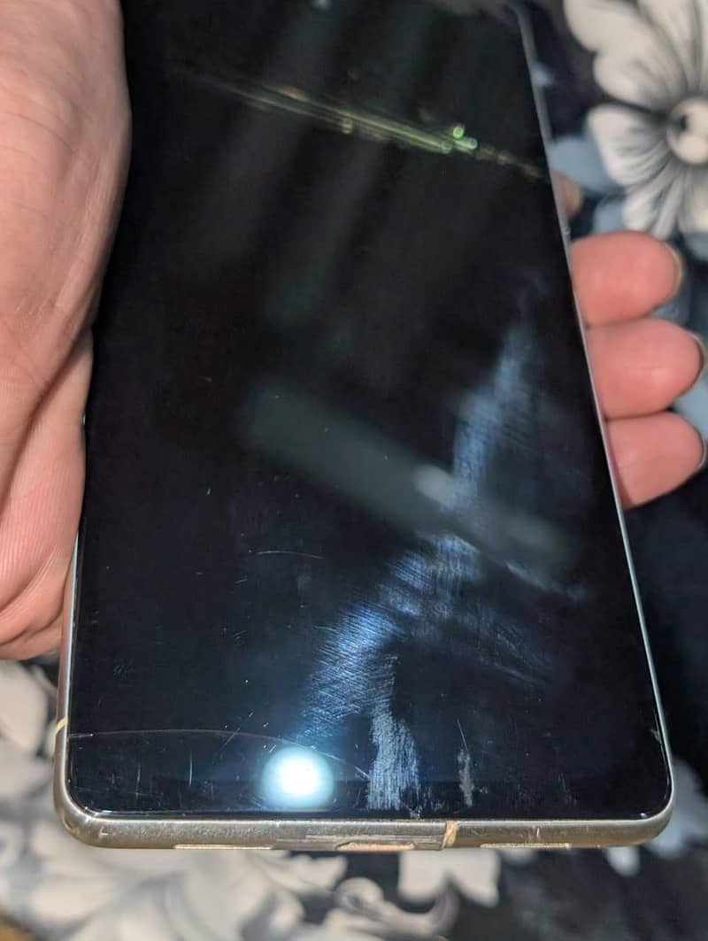 Google Pixel 7 4
