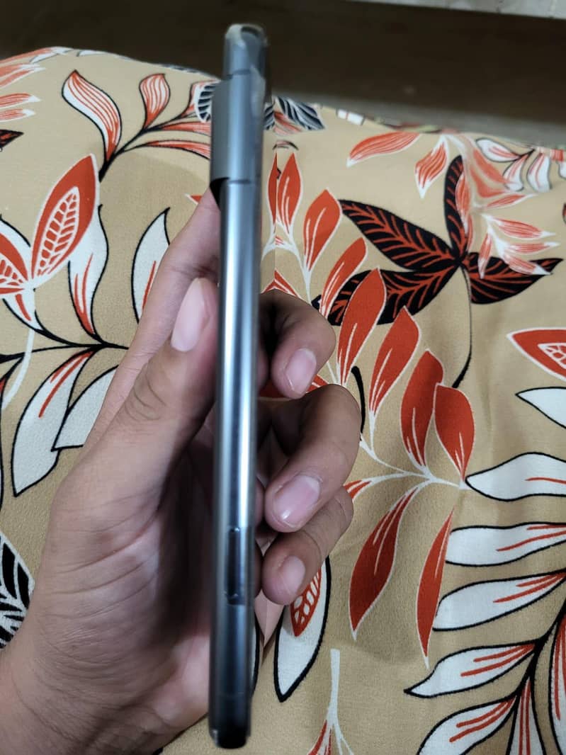 Google Pixel 8 Pro 4