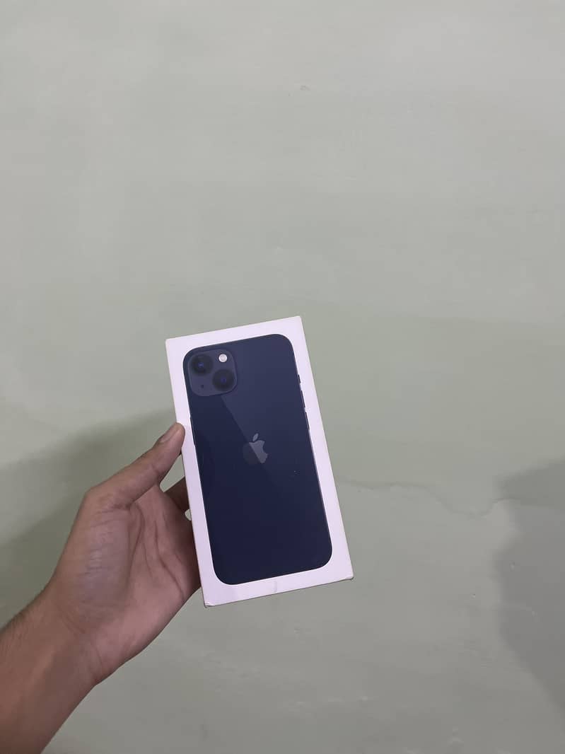 Apple iPhone 13 6