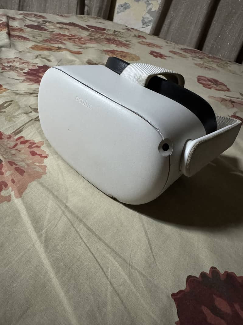 Oculus meta quest 2 4