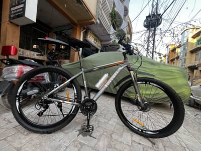 New Ferrari Bicycle 10/10 Condition