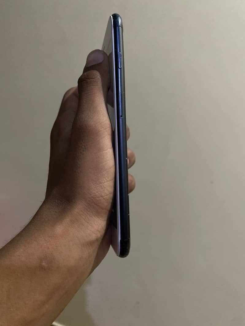 Apple iPhone 7 Plus exchange 13 upper difference dogs 2