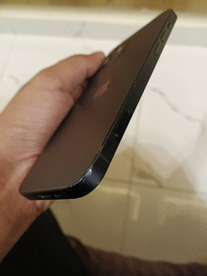 Apple iPhone 12 Jv 4