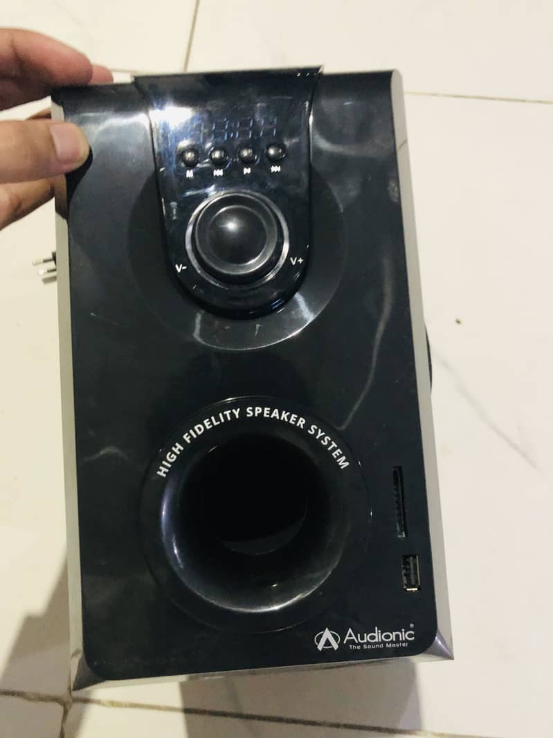 Audionic ad7000plus 2