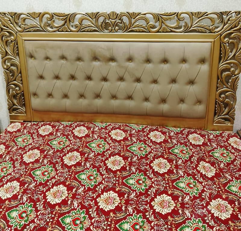 Bed, 2 Side Tables and Dressing 2