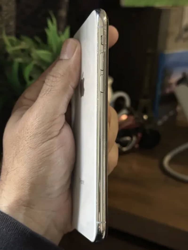 Apple iPhone XS 2