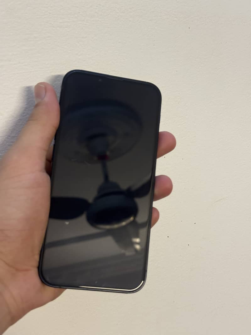 Apple iPhone 13 5