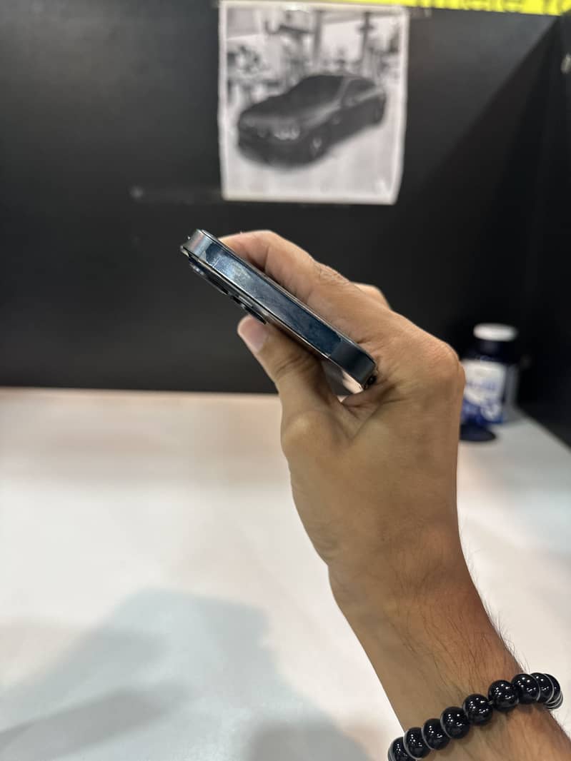 Apple iPhone 14 2
