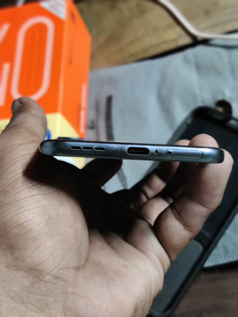 Tecno Spark 40 pro plus 3