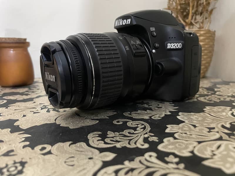 Nikon D3200 0