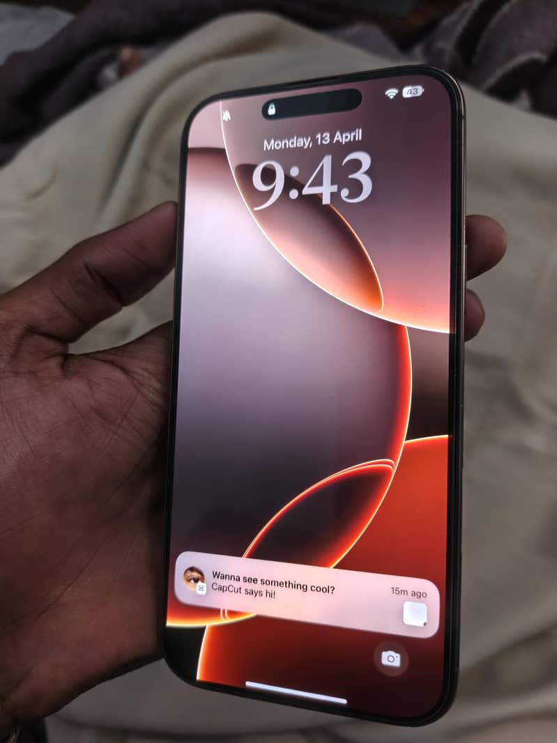Apple iPhone 16 Pro Max 3