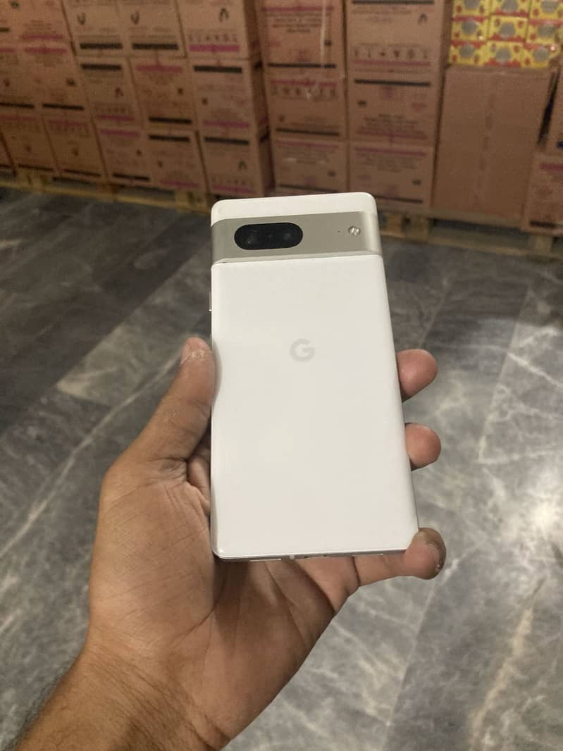 Google Pixel 7 3