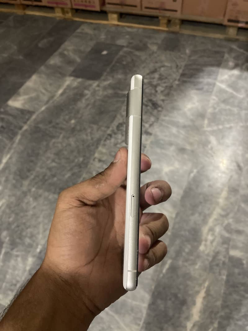 Google Pixel 7 6
