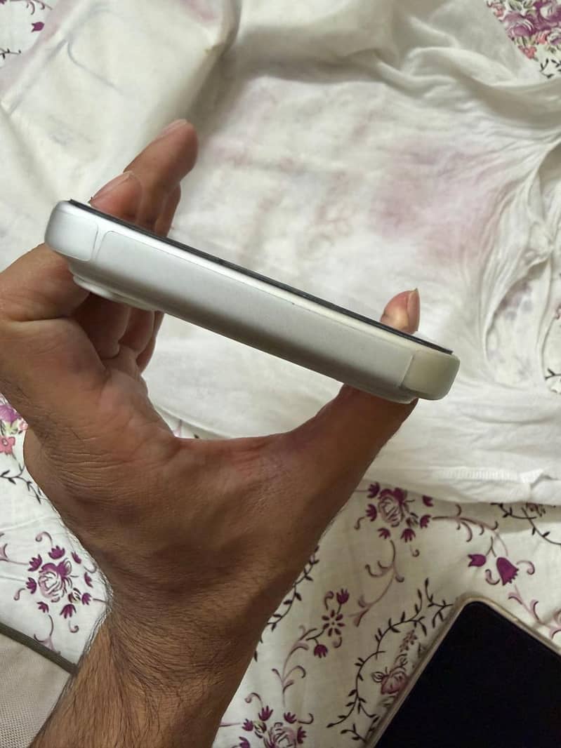 Apple iPhone 17 Pro Max 1