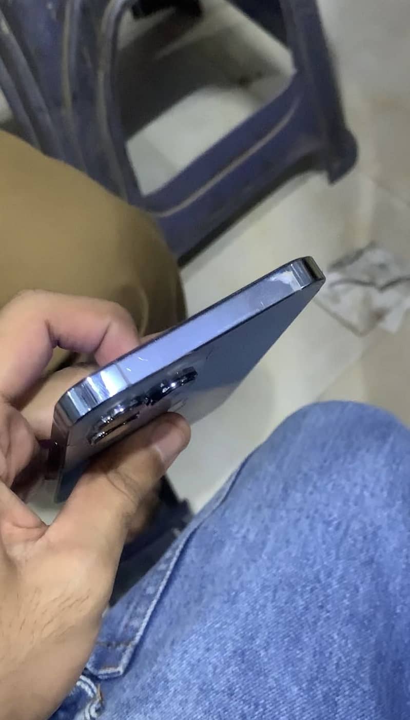 Apple iPhone 13 Pro Max 5