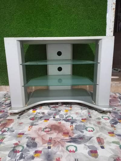 Wooden TV trolley in well condition