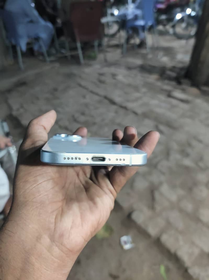 Apple iPhone 15 0