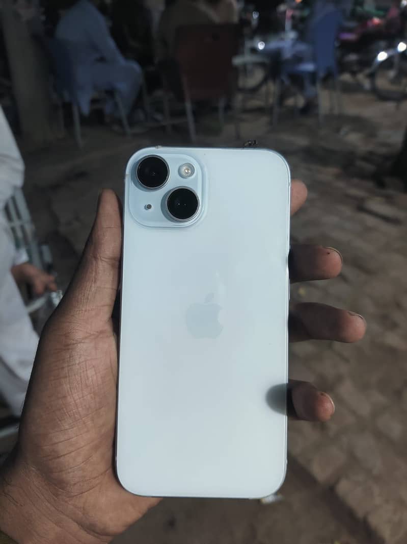Apple iPhone 15 2