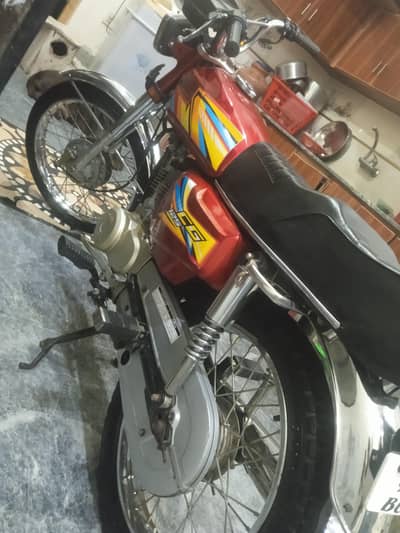 urgent sale Honda 125 condition 10by8 19 model