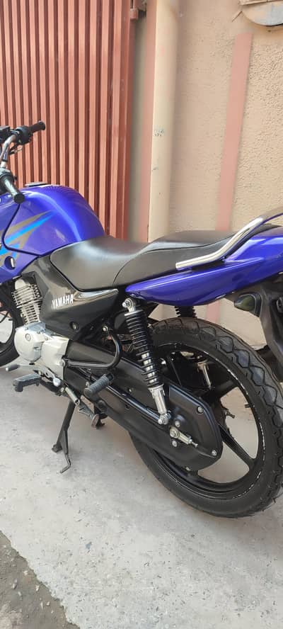 YBR 125G