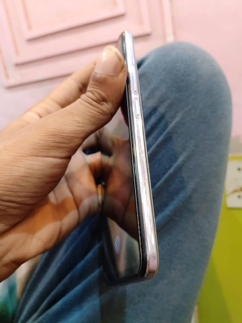 Vivo V21 2