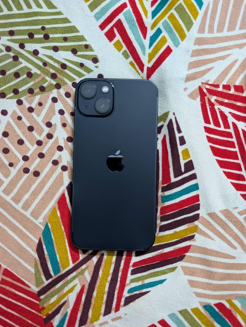 Apple iPhone 13 0